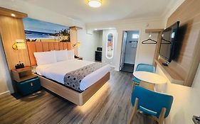 The Lexmar - Dodger Stadium Hollywood